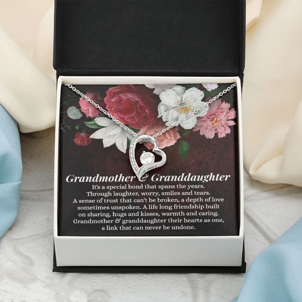 To My Grandma Necklace, Gift for Grandmother Necklace, Mothers Day Gift For Grandma Nana, Grandma Jewelry From Grandchildren GrandKids , Jewelry Box Gift For Grandma Grandmother11 Forever Love Necklace
