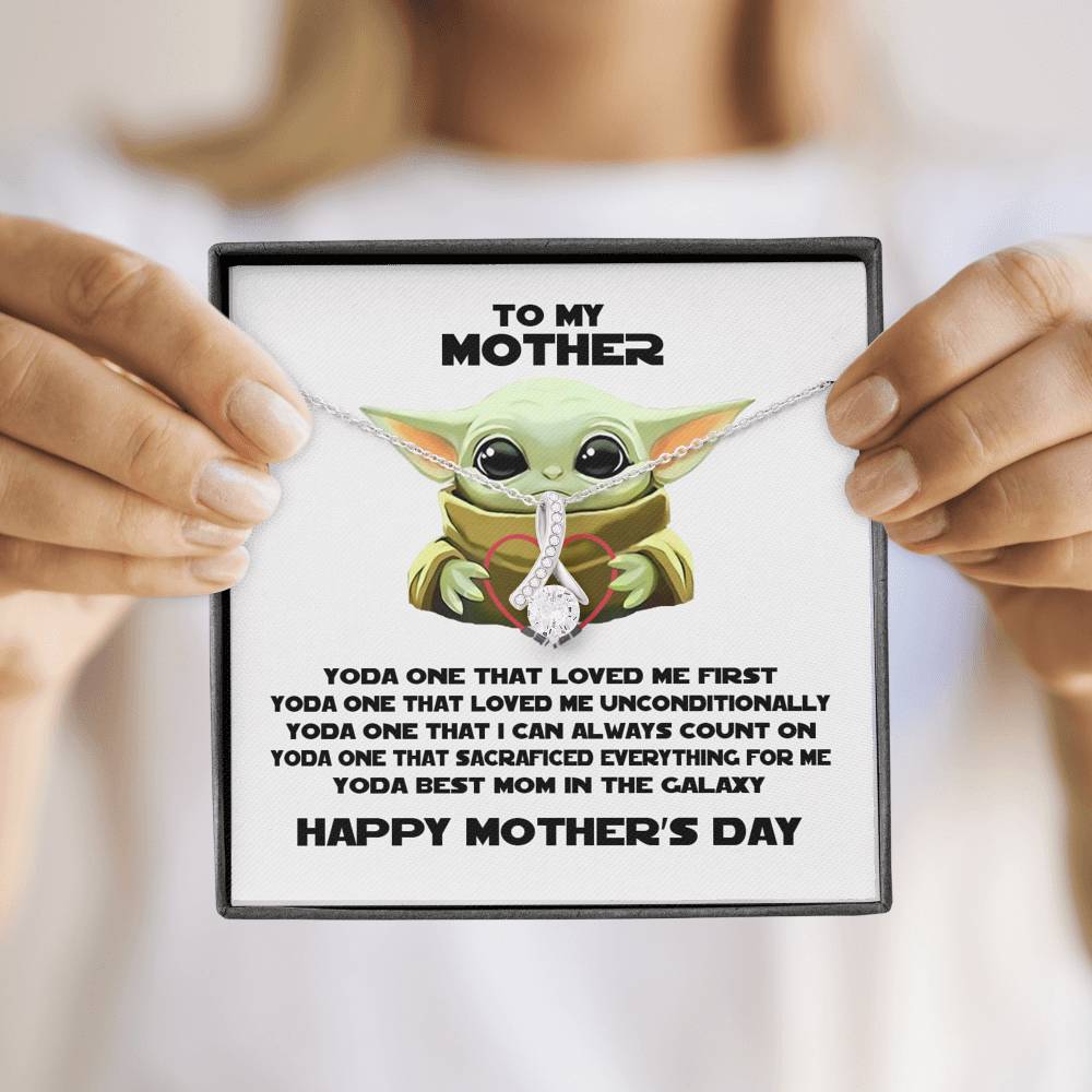 To My Mother Yoda Best Mom Alluring Beauty Pendant Mother's Day Gift Jewelry